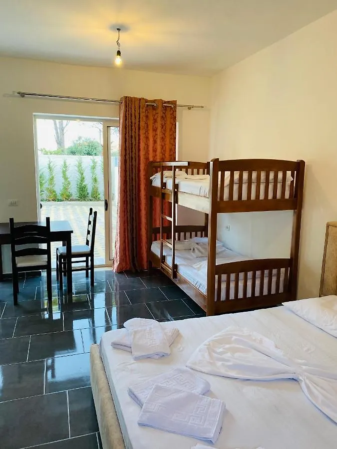 Holiday Cabins Wlora